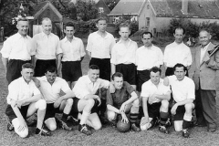 2.-Voetbalteam-St.-Anneke-dat-speelde-tegen-de-Knollenplukkers-in-1957