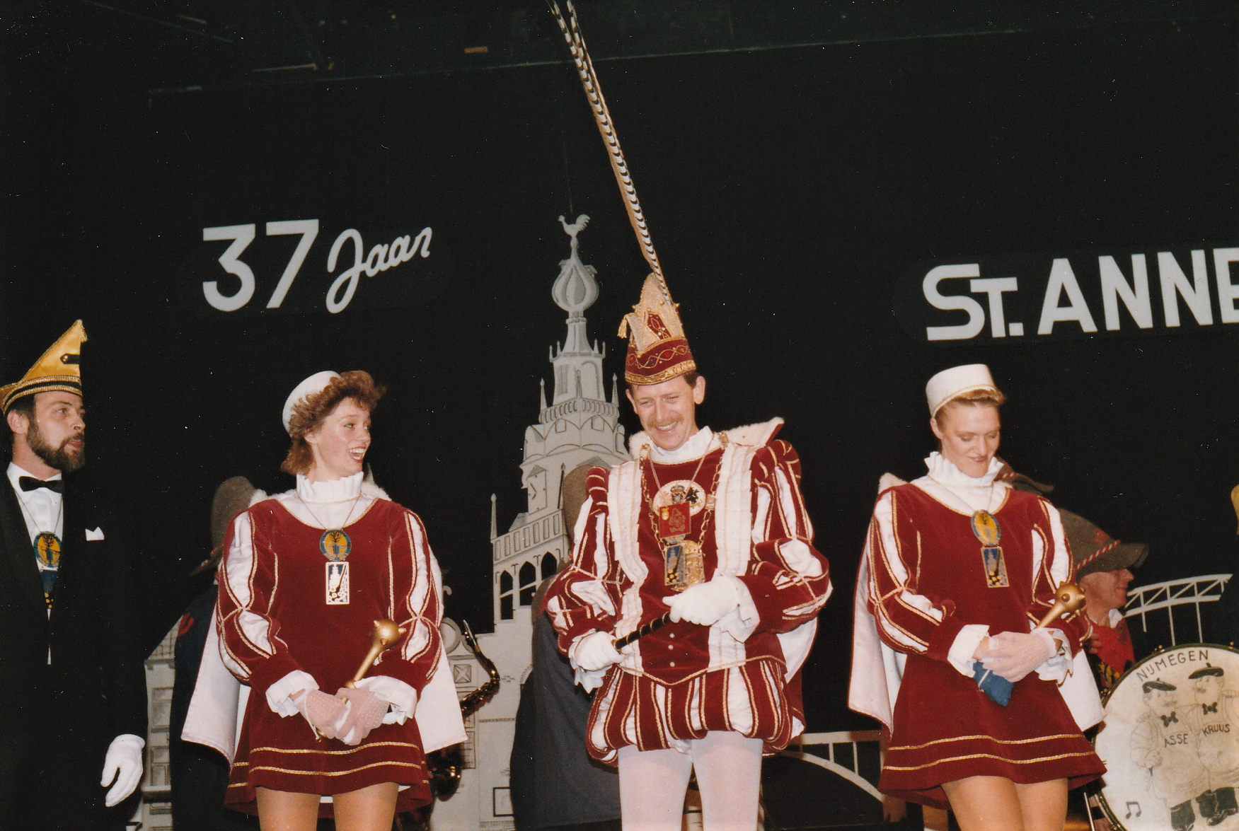 10.-Prins-Ed-1-op-bezoek-bij-zijn-St.-Anneke-seizoen-1989-1990